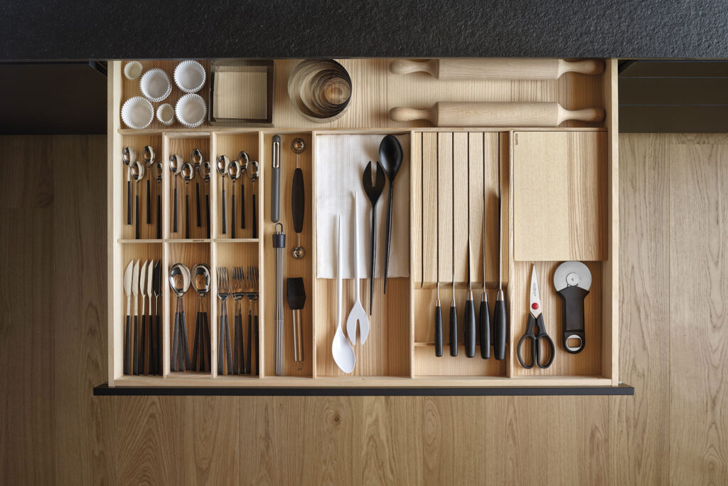 Cómo Organizar los Cajones de la Cocina: Trucos que Duran